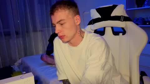 Alex but u can call me Theo online show from January 7, 4:12 pm