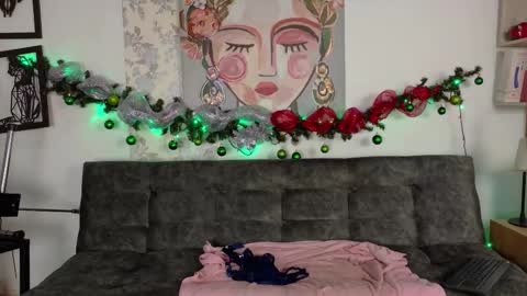 Taty Miller online show from December 22, 8:48 pm