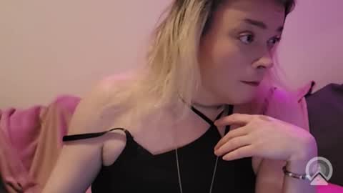 taviatight online show from March 14, 1:09 am