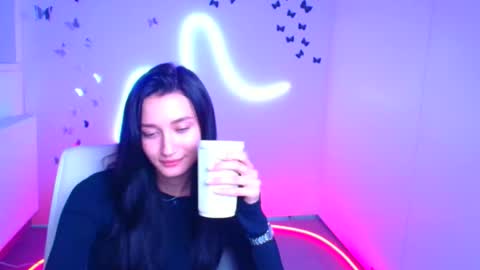 Taya online show from November 10, 7:11 am