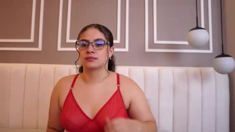 Teylor  Kim online show from November 30, 8:27 pm