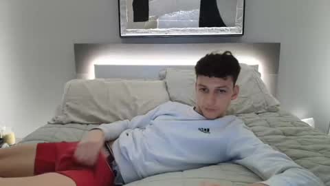 taylorcamz online show from September 12, 4:14 am