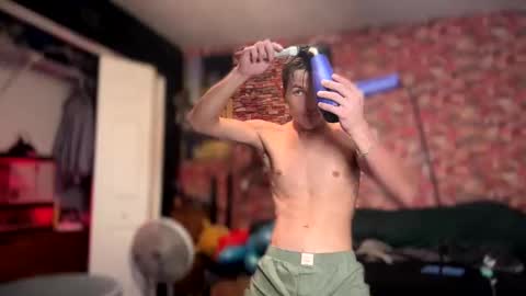 Trevorling online show from November 6, 1:58 pm