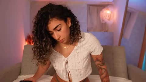 taylormichell online show from February 12, 10:02 pm