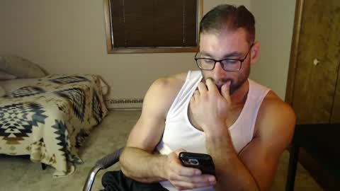 Taylor Oaks online show from June 17, 5:07 pm
