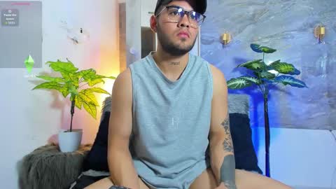 TAYLOR AND TAYLER online show from January 9, 11:21 pm