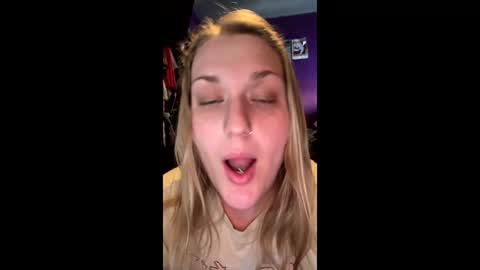 taytortotzz online show from January 17, 7:01 pm