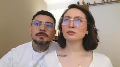 Snapshot of te_para_dos chatting on September 8, 3:55 pm Leo and Luna online show from September 8, 3:55 pm