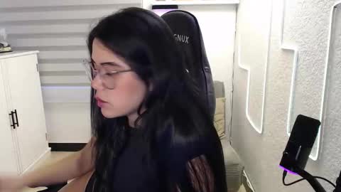 DYNAMITE DUO69 online show from March 4, 12:46 pm