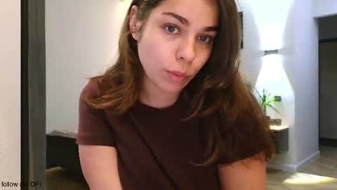 Caroline online show from July 20, 5:04 pm