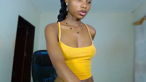 Snapshot of teasequeen01 chatting on October 12, 12:09 pm queen online show from October 12, 12:09 pm