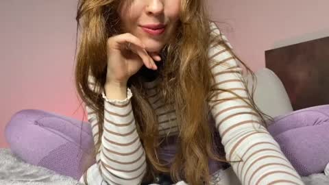 Mary     X TechnoElfff  INST    fansly kissmary online show from March 31, 3:45 pm