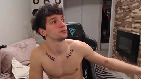 Teddy online show from November 18, 2:47 am