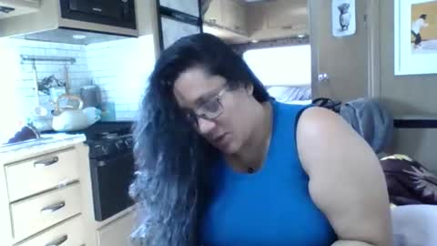 tee1luv online show from February 3, 10:25 pm