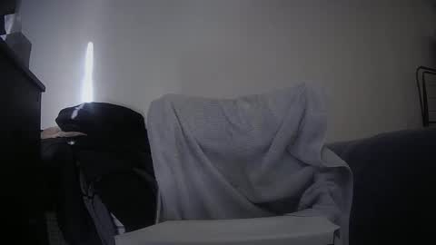 Snapshot of teek1234 chatting on December 12, 4:43 pm teek1234 online show from December 12, 4:43 pm