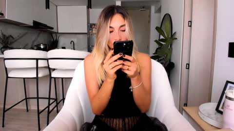 Snapshot of teffsweet18 chatting on February 26, 1:43 pm Amy No penetration Virgiin giirl online show from February 26, 1:43 pm