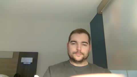 Snapshot of tejas2322 chatting on December 15, 12:07 am tejas2322 online show from December 15, 12:07 am