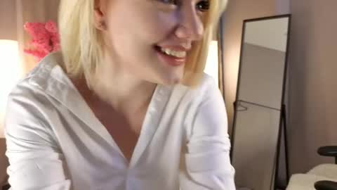 Sofia online show from October 16, 2:28 pm