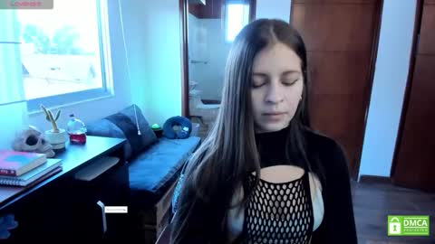 Snapshot of temptressweet chatting on October 8, 9:54 pm Scar online show from October 8, 9:54 pm
