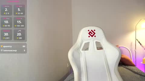 Snapshot of tender_babyy chatting on March 7, 3:18 pm Sexy girl Li online show from March 7, 3:18 pm