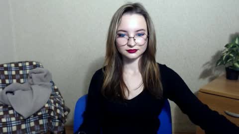 tender_treasure online show from November 6, 10:40 am