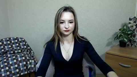 tender_treasure online show from November 7, 12:18 pm