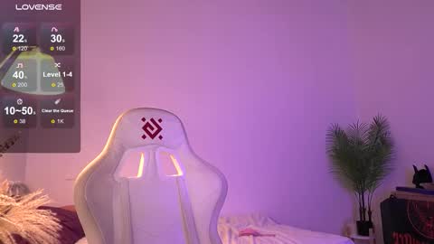 Amina online show from November 28, 2:46 pm