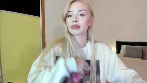 Alissa online show from October 20, 4:34 pm
