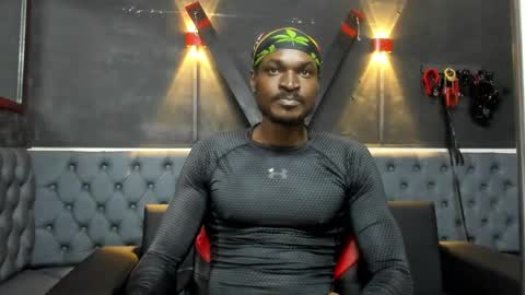 terranze_z online show from February 18, 7:35 pm