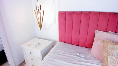 tessa_sinclaire online show from January 31, 7:22 pm