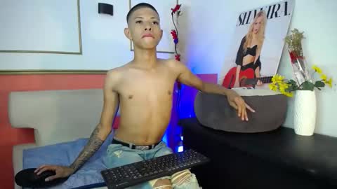 tessachains online show from November 30, 12:18 am