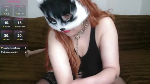 Busty Sandra online show from April 9, 1:50 pm