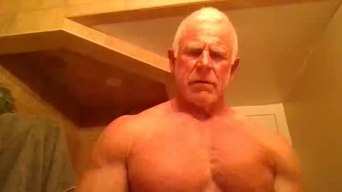 texasboy1978 online show from December 16, 4:41 am