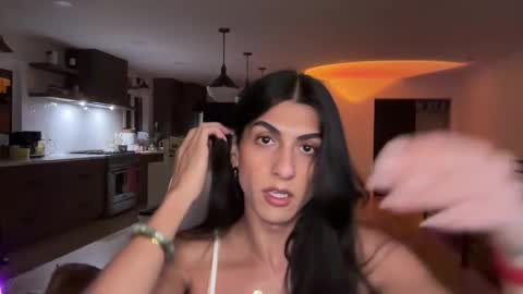 babygirlmami online show from April 19, 5:19 am