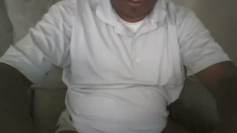 thadax197 online show from June 12, 10:53 pm