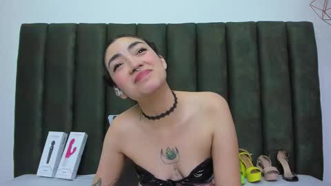 Thaily online show from November 8, 10:24 pm