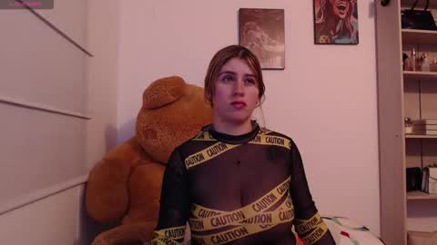   online show from February 3, 10:08 am