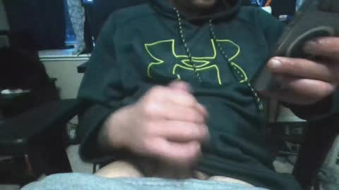 A guy online show from April 19, 10:27 am