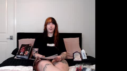 Snapshot of thatwitch710 chatting on March 5, 4:02 am Thatwitch710 online show from March 5, 4:02 am