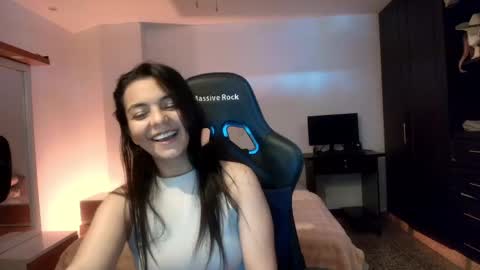 Paola online show from May 14, 8:18 pm