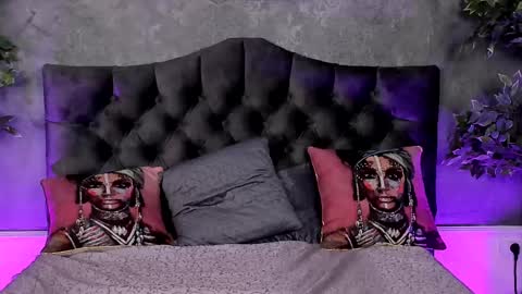 Aisha online show from March 10, 10:28 am