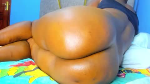 Snapshot of the_beautiful_barbie chatting on October 8, 1:35 am the_beautiful_barbie online show from October 8, 1:35 am