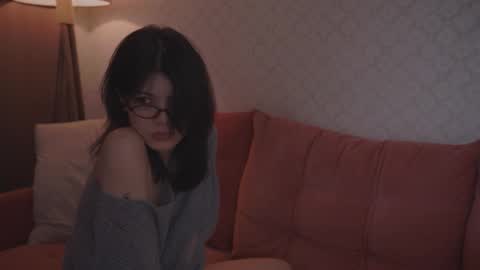 EllaLyn online show from January 31, 7:44 pm