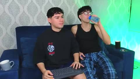 Snapshot of the_dean_boy chatting on September 24, 7:26 am Ithan and Leo online show from September 24, 7:26 am