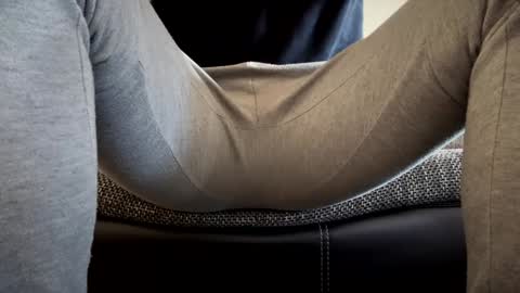 the_delicious_19 online show from January 1, 12:00 pm