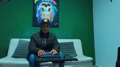 SCOTT  THEO  KAMERON  GENDERSON online show from November 30, 12:56 pm