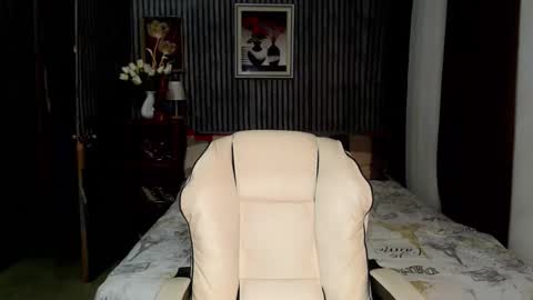 IG Lisa Avery Monroe online show from April 11, 12:31 pm