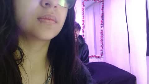 the_jonnes09 online show from January 7, 12:54 pm