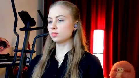 Snapshot of the_steel_magnolia_ chatting on October 1, 1:27 am Ally STREAMING ON TWITCH NOW Check my Twitter for updates online show from October 1, 1:27 am