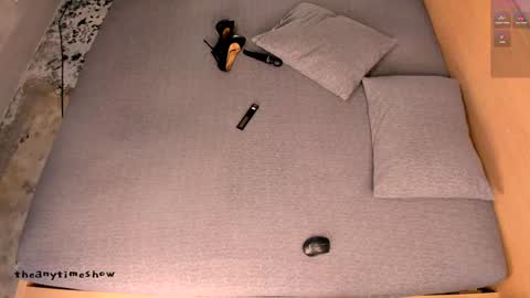 Snapshot of theanytimeshow chatting on October 18, 1:26 pm Anny online show from October 18, 1:26 pm